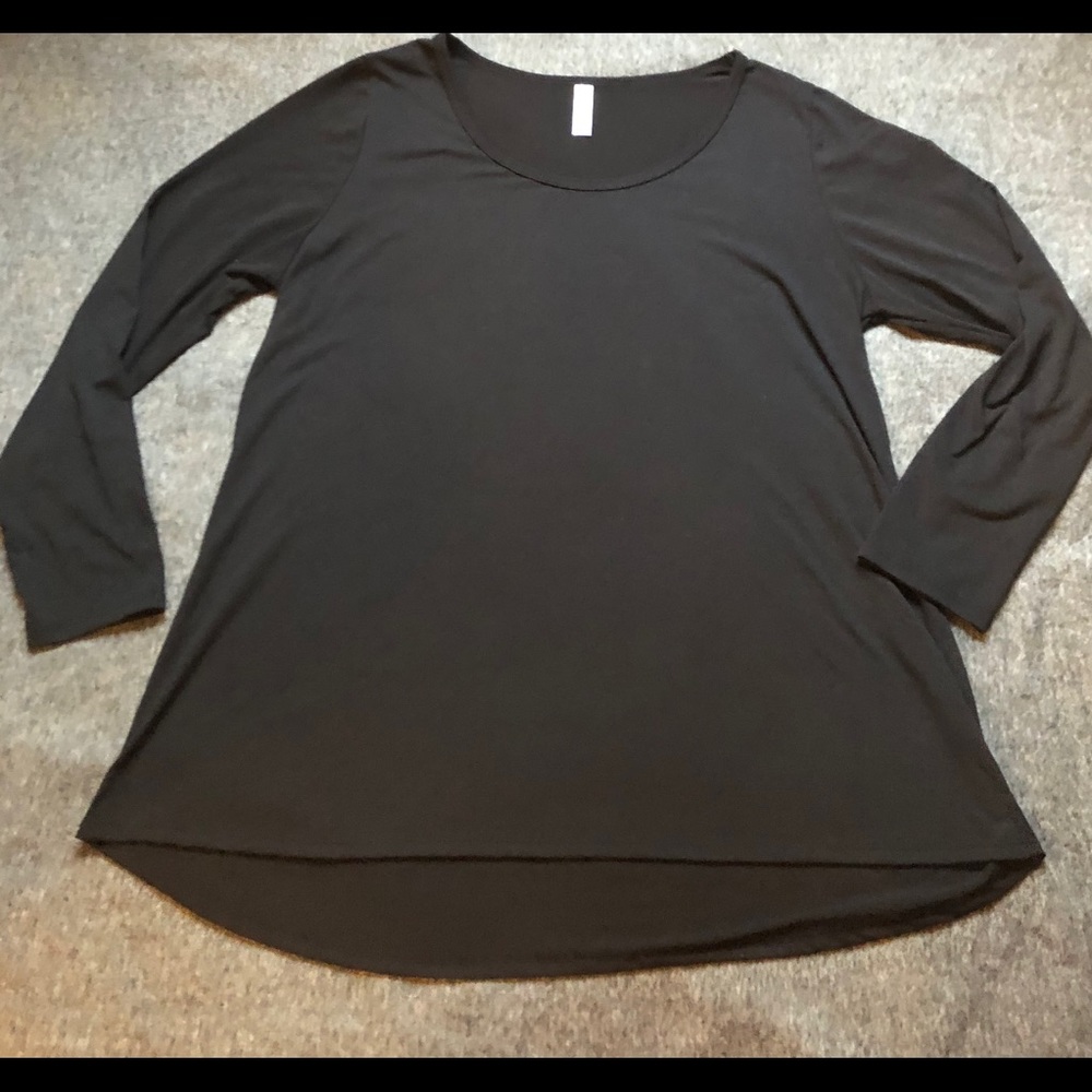 2XL Lularoe Black Lynnae